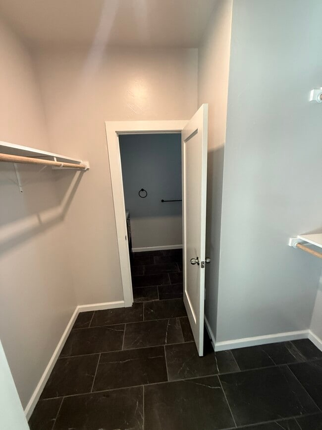 Building Photo - 175 Finn Ln