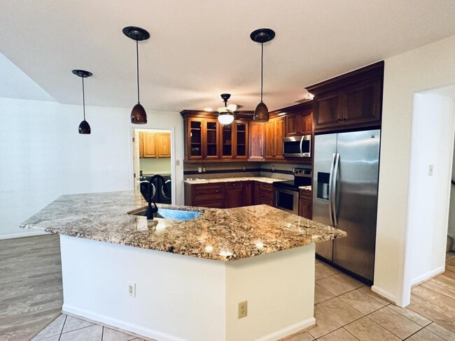 Building Photo - 3249 Fayette Dr