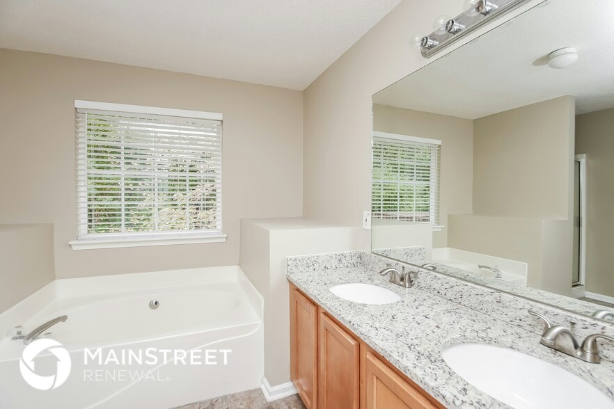 Building Photo - 3012 Edgefield Dr SW
