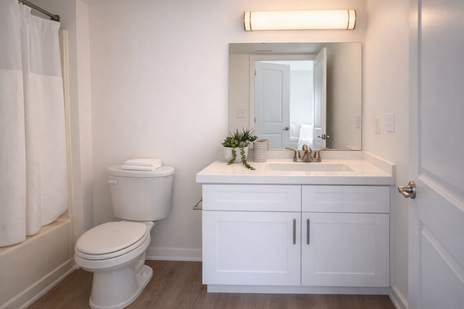 Building Photo - The Landings at Tiger Lily