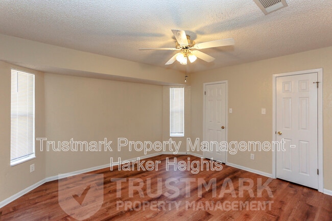 Building Photo - 3103 Courtney Ln