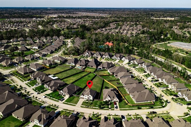 Building Photo - 23563 Red Juniper Ln