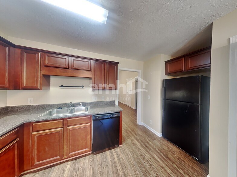 Building Photo - 1228 Shannon Ln