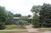 Building Photo - 16 Monica Dr
