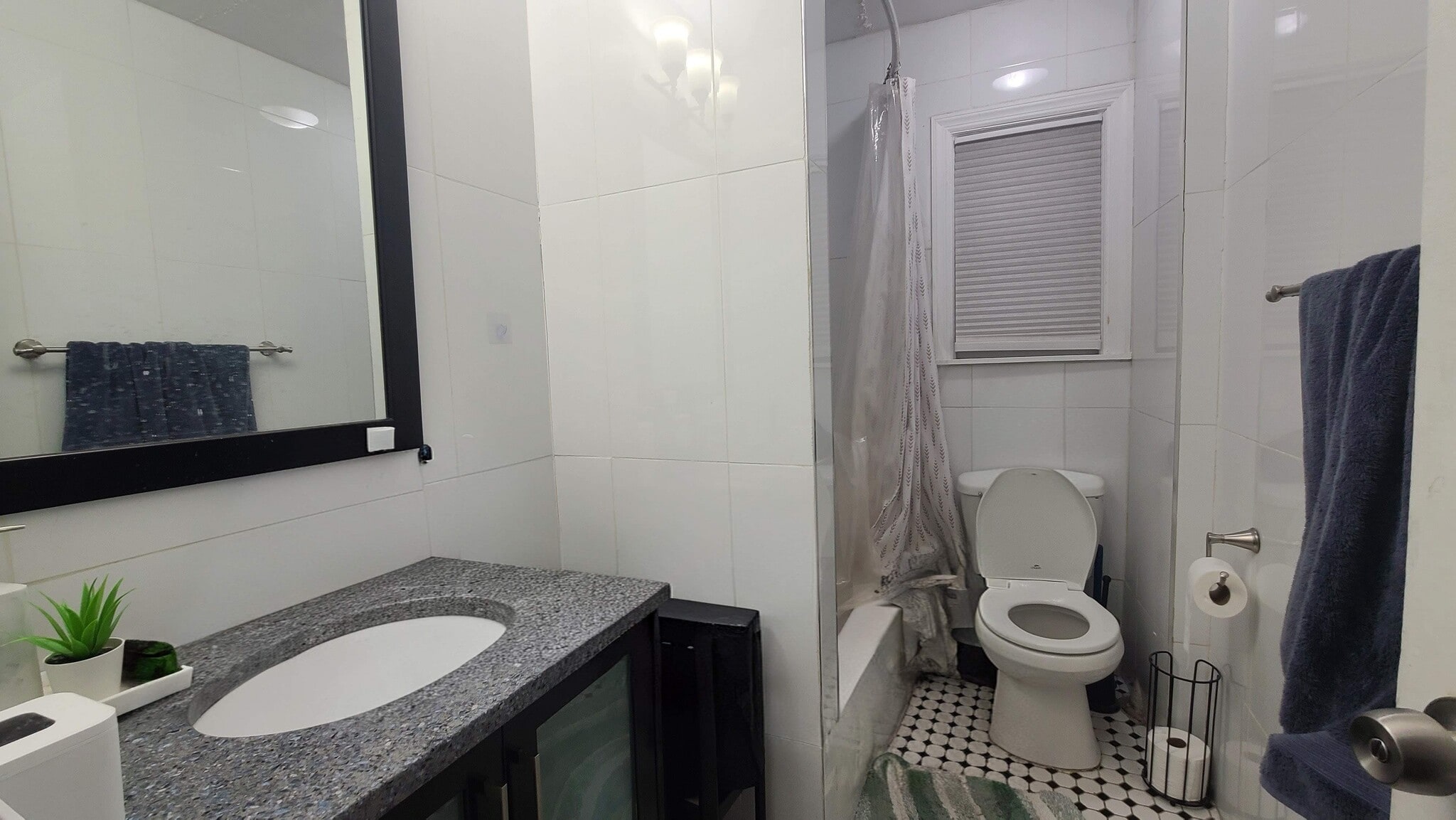 Building Photo - 311 3rd St