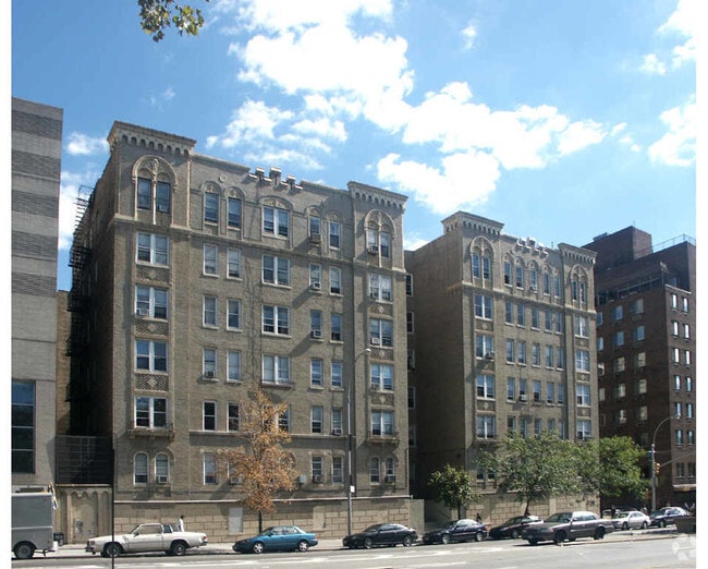 1100 Grand Concourse 1100 Grand Concourse The Bronx NY 10456