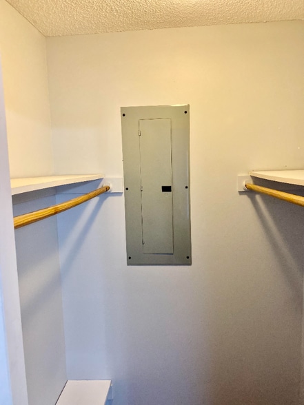 Building Photo - 101 Chance Ln