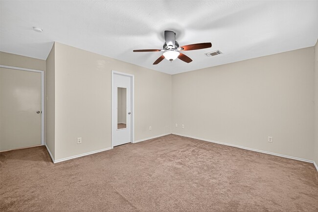 Building Photo - 3714 Bent Springs Ln