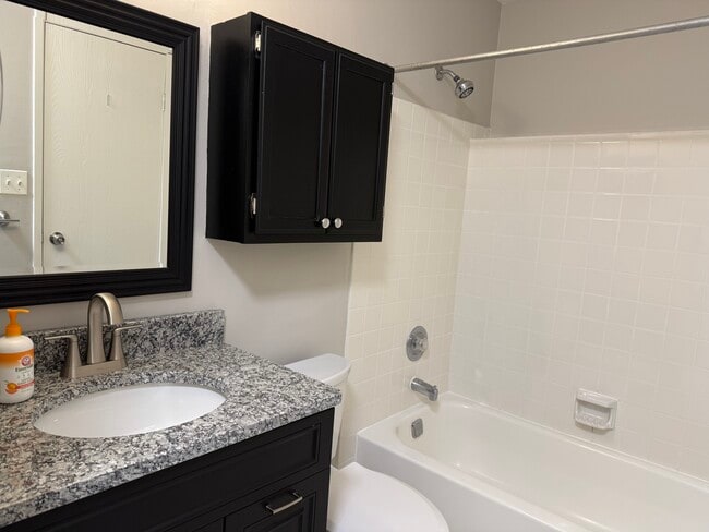 Building Photo - 1403 E Wyndham Cir