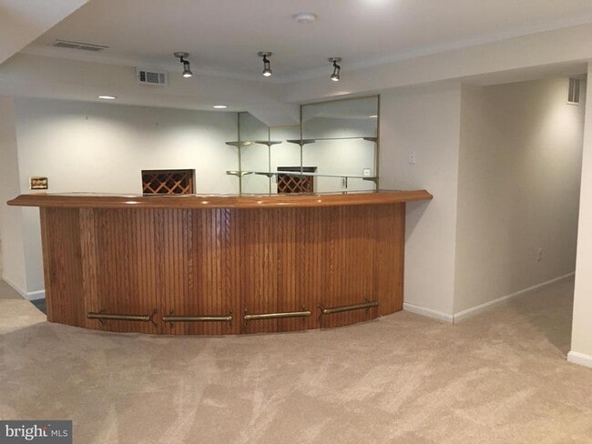 Building Photo - 5430 Ashleigh Rd