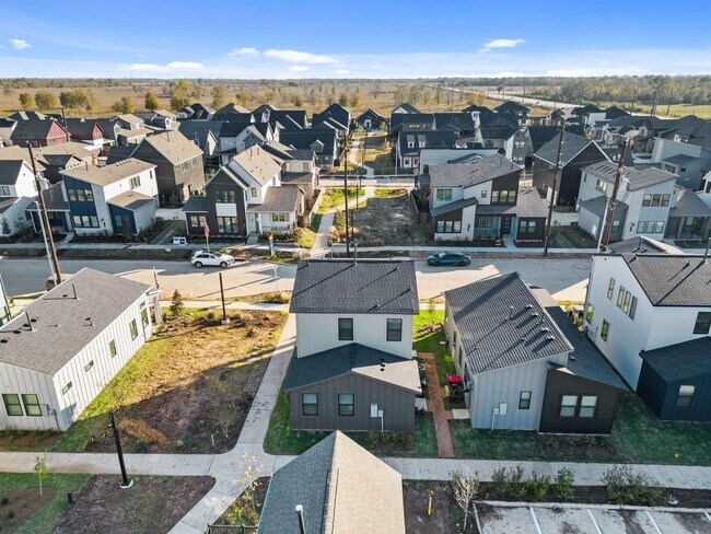 Building Photo - 3235 Loam Ln