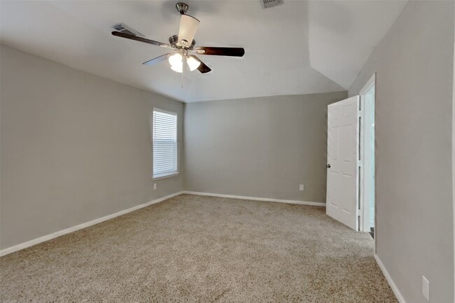 Building Photo - 16418 Wellers Way