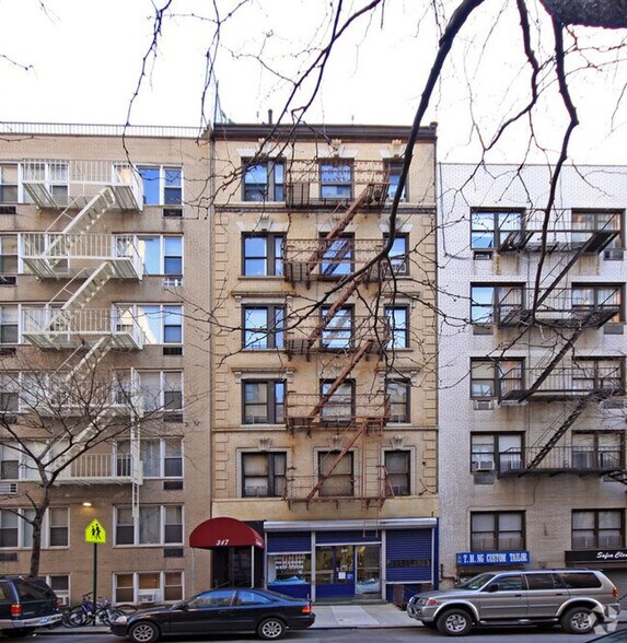 Building Photo - 317 E 75th St