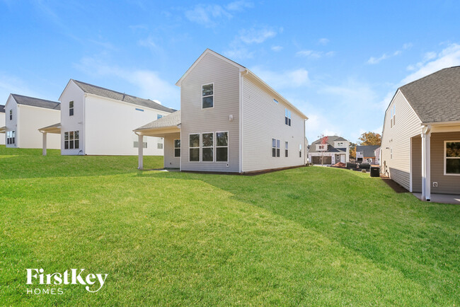 Building Photo - 534 Hillpark Ln