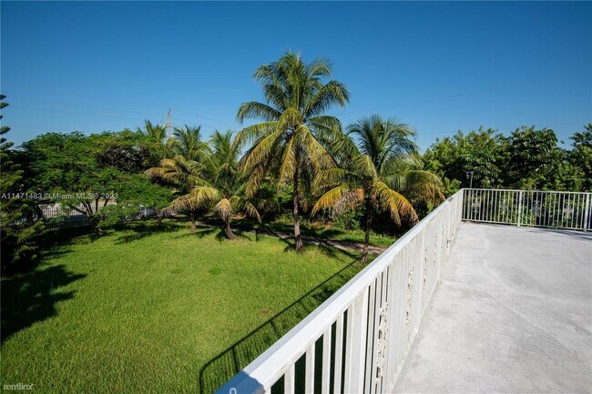 Building Photo - 2 br, 2 bath House - 24201 SW 124th Ave