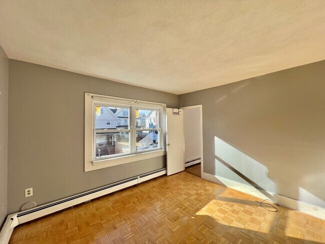 Building Photo - 18 Garland Ave