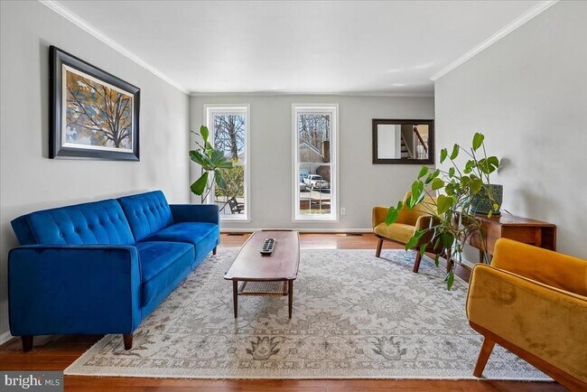 Building Photo - 4400 Loganberry Ln