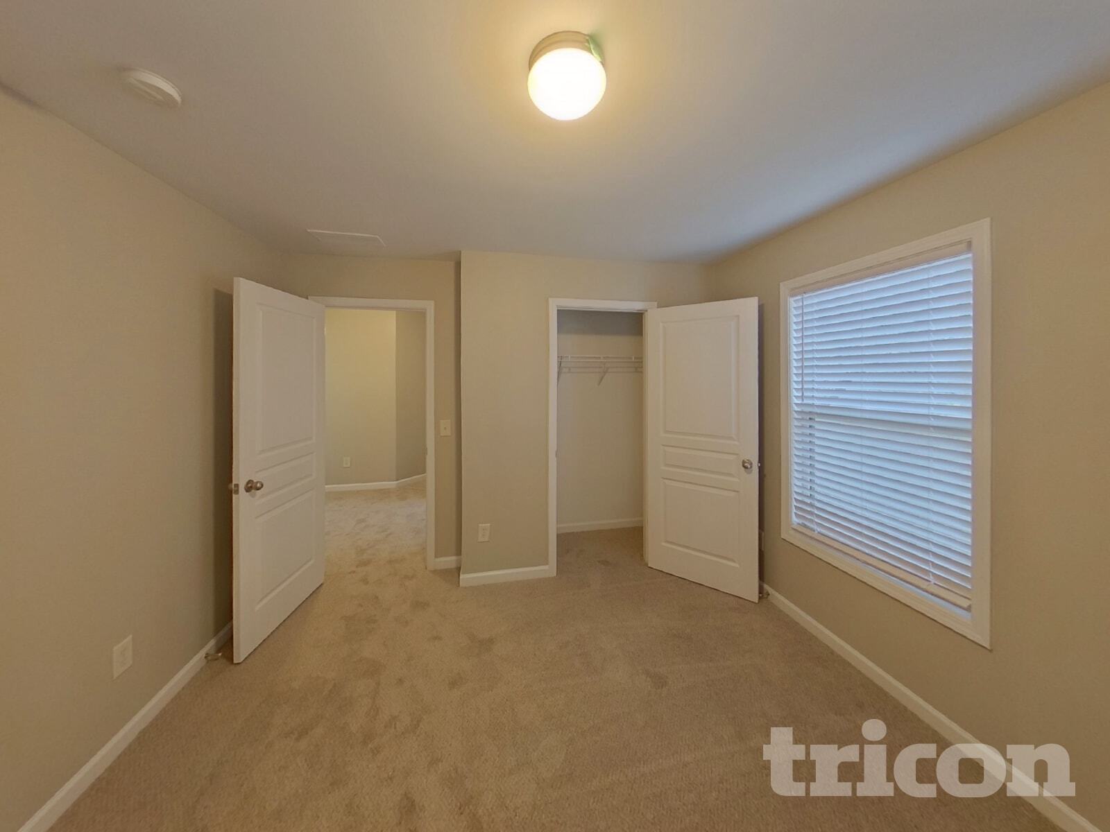 Building Photo - 2215 Oakland Downs Way