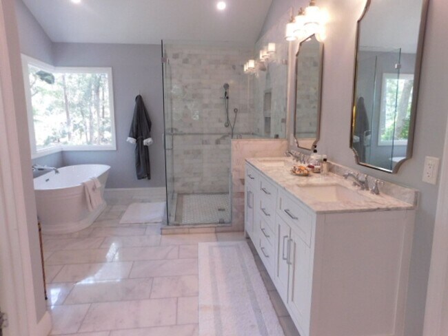 Building Photo - Beautiful Custom Unfurnished Home Located In Sea Pines Resort