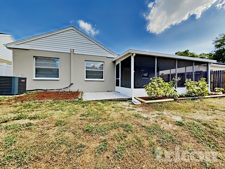 Building Photo - 4413 Shadberry Dr