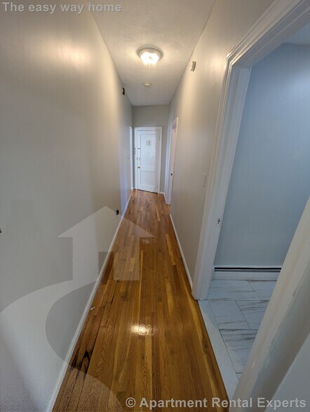 Building Photo - 66 Morton Ave