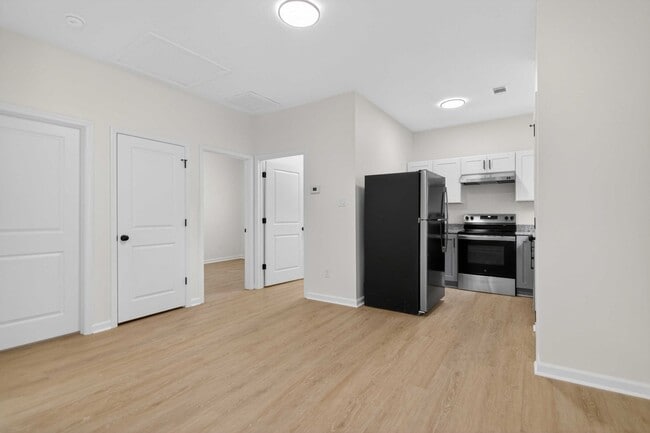 Building Photo - 2005-2007 Scotty Ct