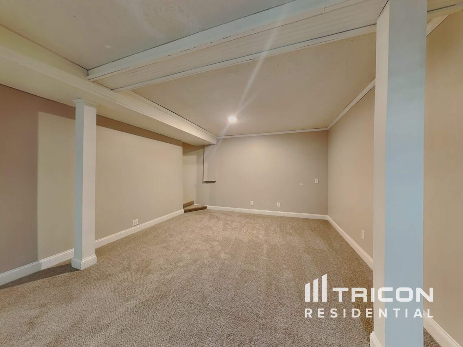 Building Photo - 1040 Reynolds Manor Dr