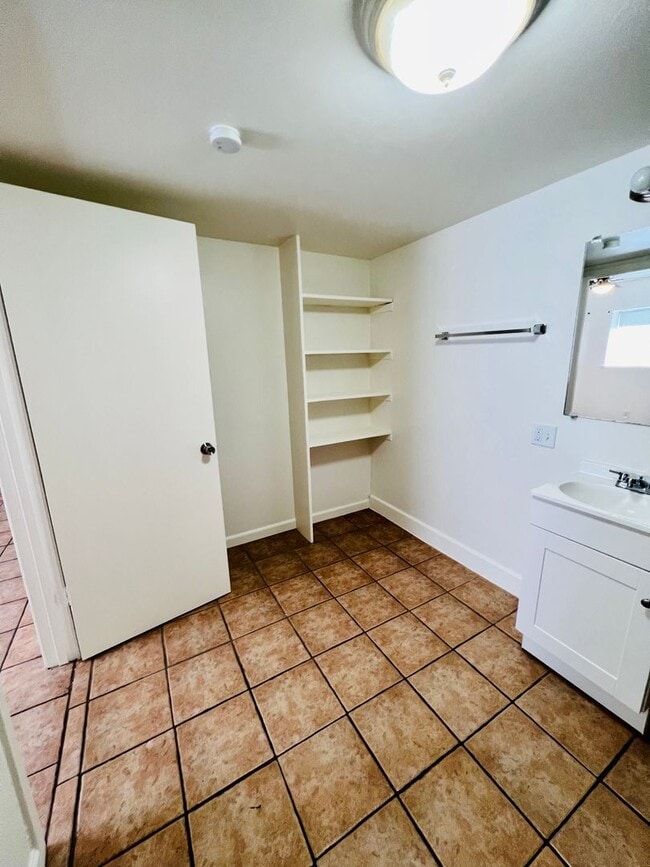 Building Photo - Cullen-1914