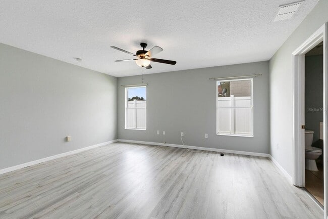 Building Photo - 12 Sawfish Ln