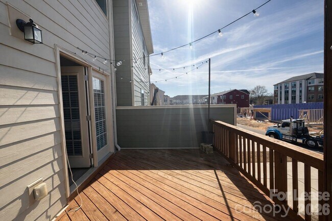 Building Photo - 3014 Potomac River Pkwy