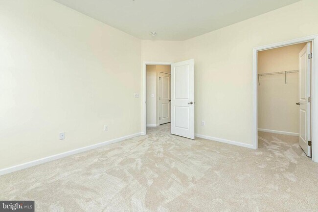 Building Photo - 459 Kornblau Terrace SE