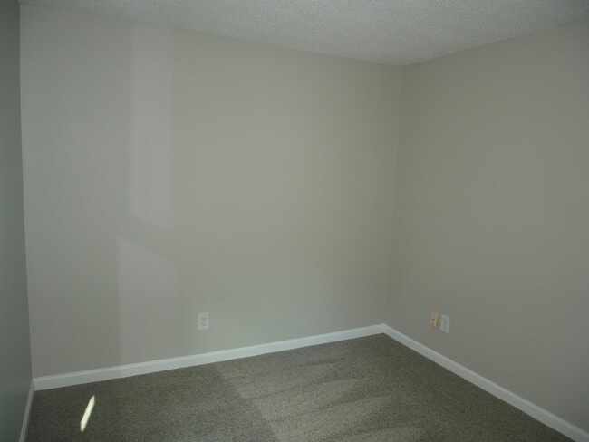 Building Photo - 4651 Addington Dr