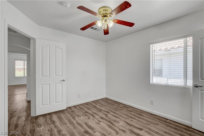 Building Photo - 3557 Sedwick Dr
