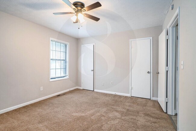 Building Photo - 2BR/1.5BA Townhome Near Downtown Snellville!