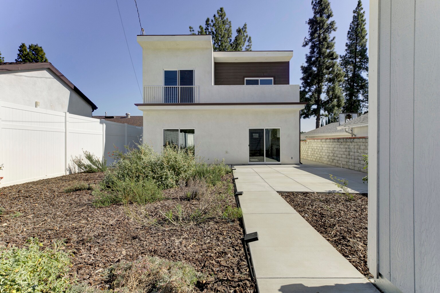 Building Photo - 10499 Yolanda Ave