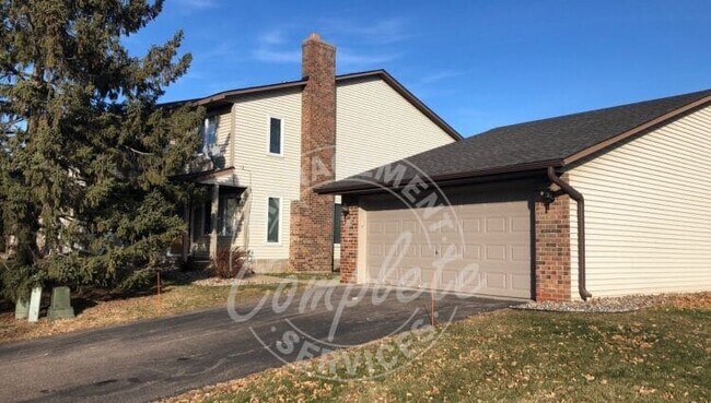 Building Photo - 4710 Osage Pt