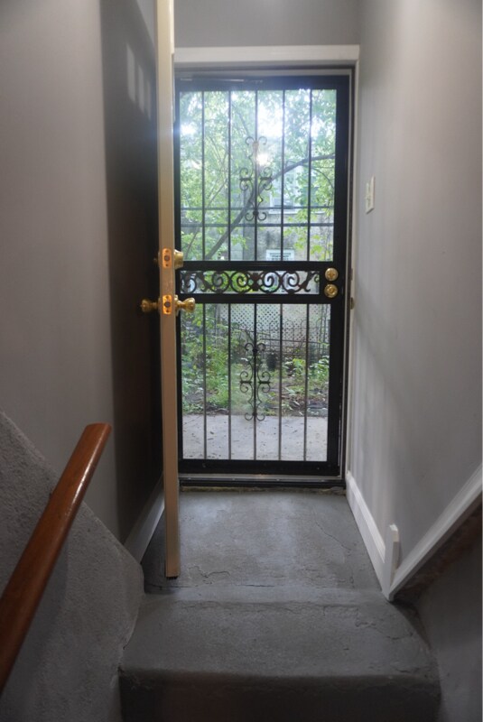 Building Photo - 5953 Chester Ave