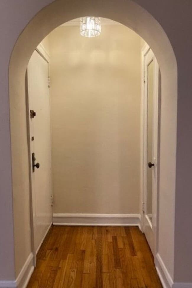 Building Photo - 4848 W Wrightwood Ave