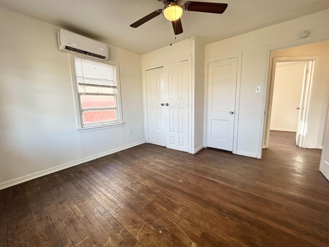 Building Photo - 2803 2nd St