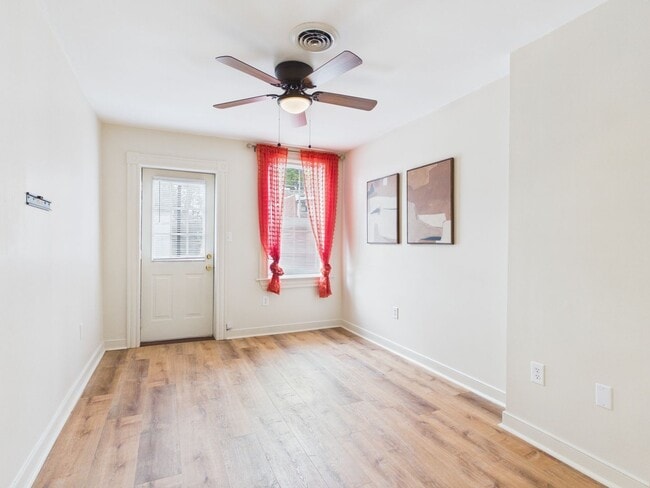 Building Photo - 411 Gilmer St