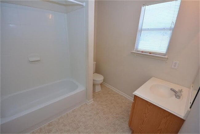 Building Photo - 8106 Arrington Forest Ln