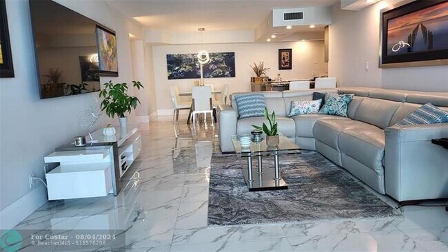 Building Photo - 1360 S Ocean Blvd