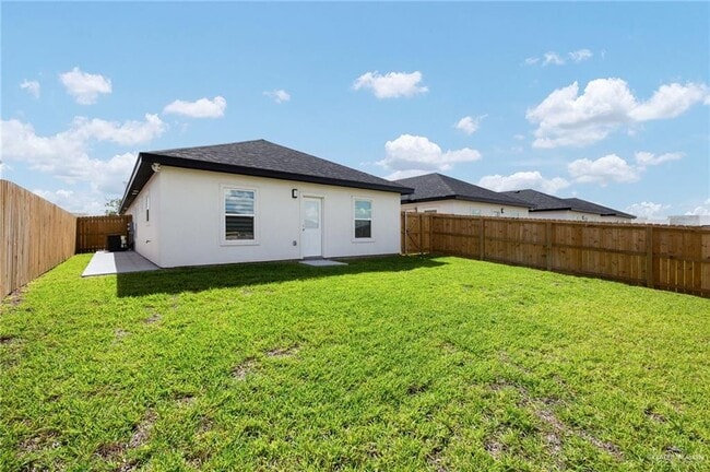 Building Photo - 16 Cassandra St