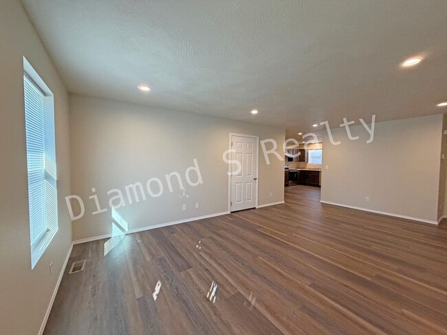 Building Photo - Brand New Build - Conveniently Located near National and Kearney