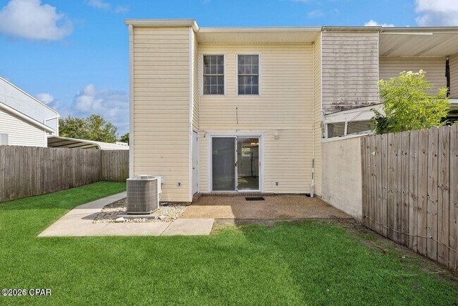 Building Photo - 6601 Pridgen St