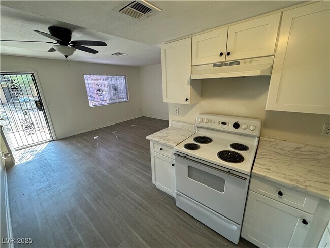 Building Photo - 4752 Convaire Ave