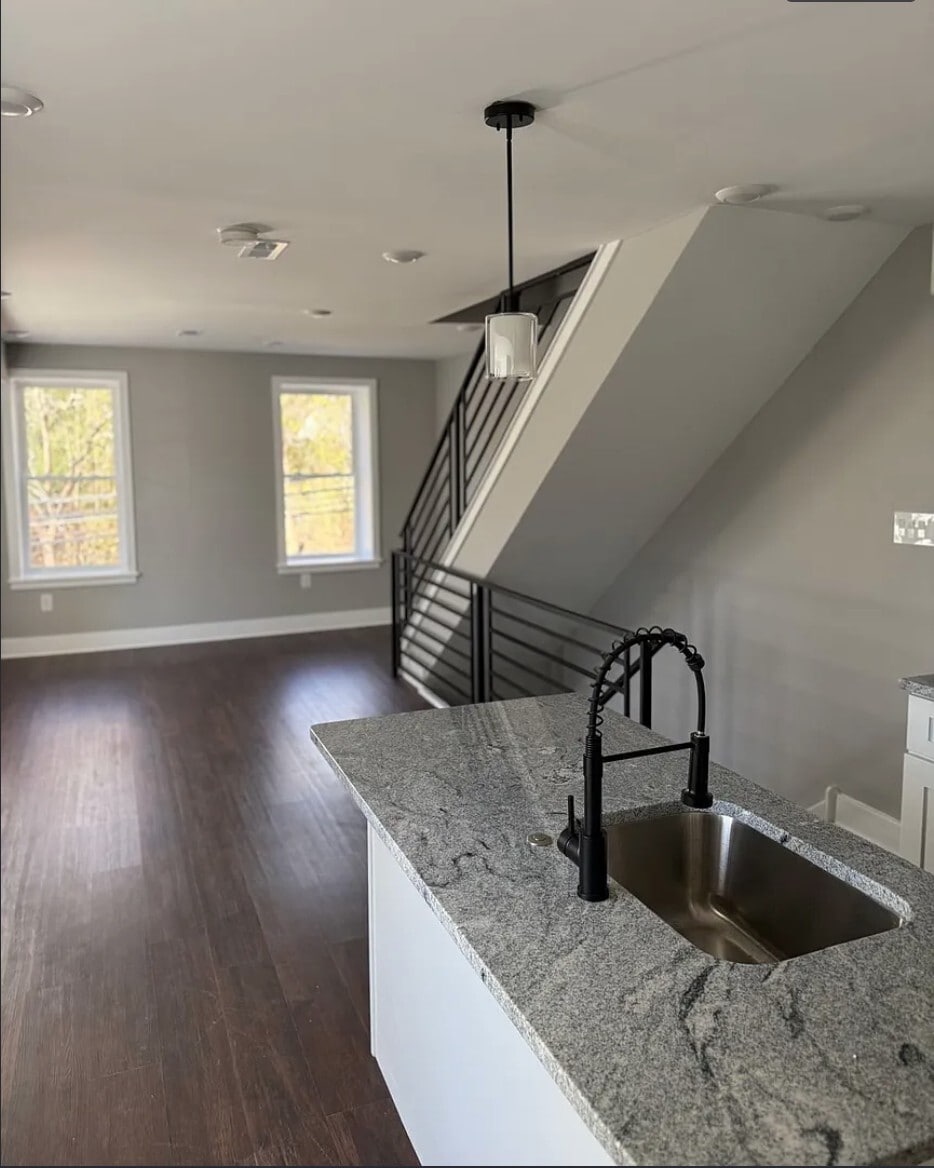 Building Photo - 334 Church Rd