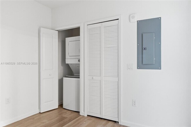 Building Photo - 1230 Southstation Pl