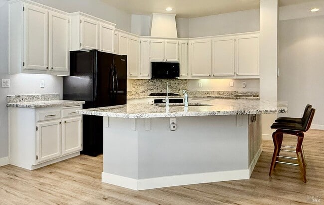 Building Photo - 844 Signorelli Cir