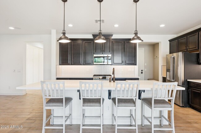 Building Photo - 5554 S Archer